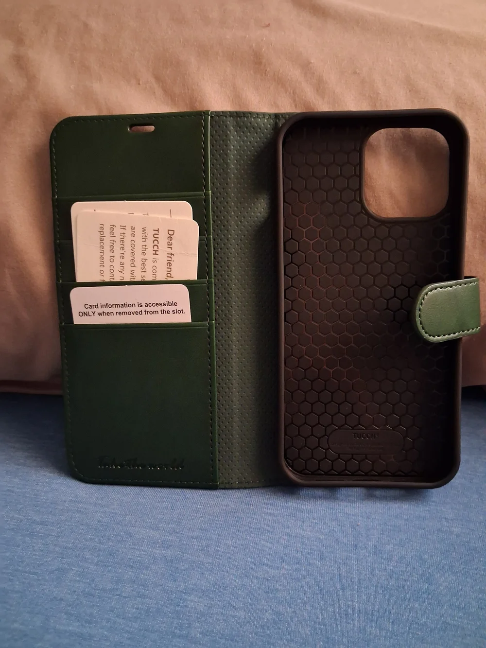 TUCCH Dark Green IPHONE 13 Wallet Folio Phone Case New Open Box
